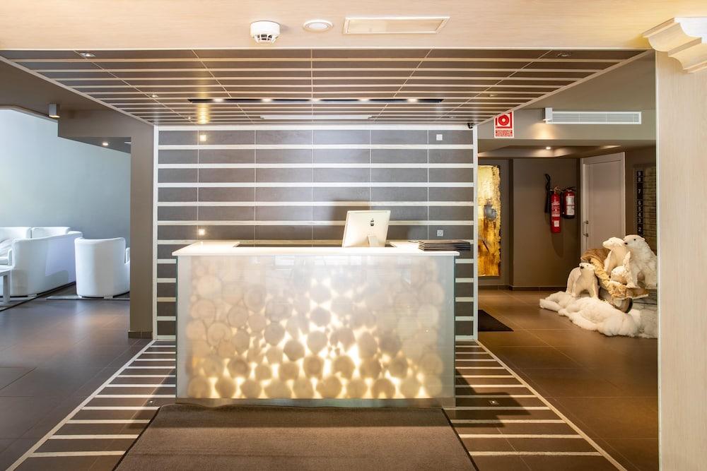Xalet Bringue Hotel إل سرات المظهر الخارجي الصورة