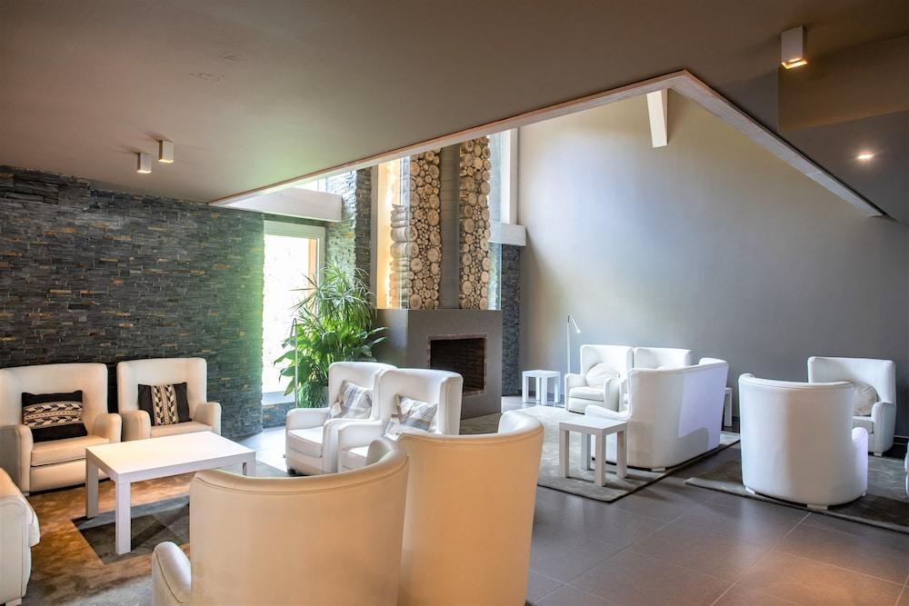 Xalet Bringue Hotel إل سرات المظهر الخارجي الصورة